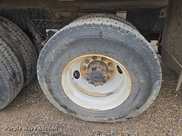 image for item EV5429 2014 Freightliner 108SD dump truck