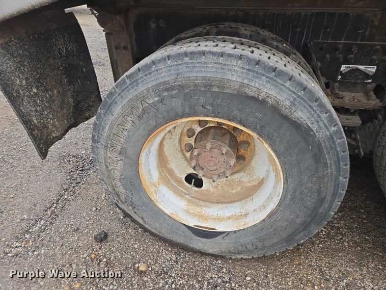 image for item EV5429 2014 Freightliner 108SD dump truck