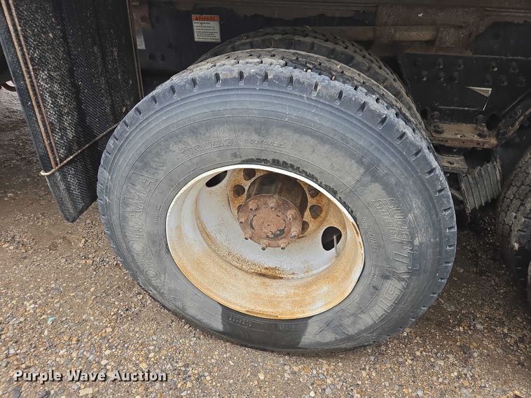 image for item EV5429 2014 Freightliner 108SD dump truck