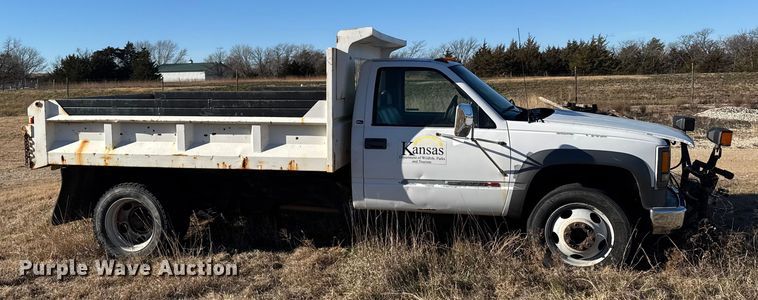 image for item FB0528 1998 GMC Sierra C3500 dump bed pickup truck
