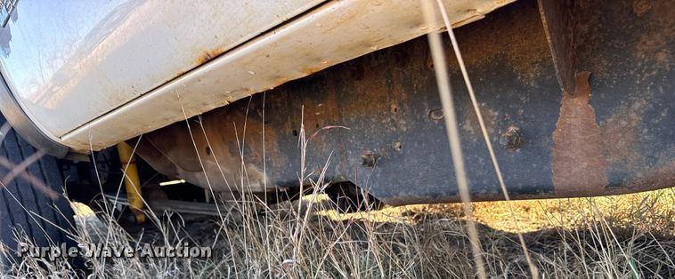 image for item FB0528 1998 GMC Sierra C3500 dump bed pickup truck