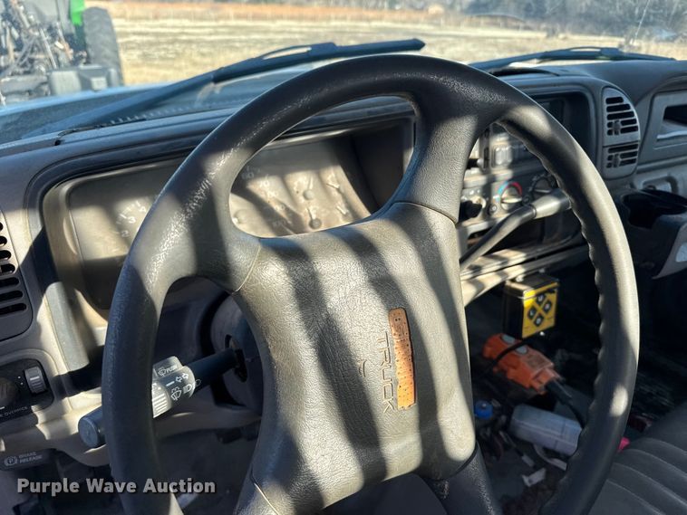 image for item FB0528 1998 GMC Sierra C3500 dump bed pickup truck