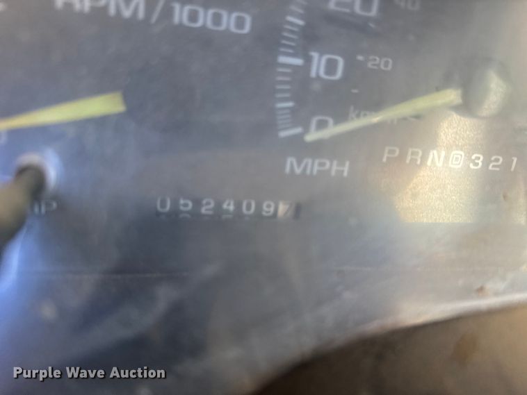 image for item FB0528 1998 GMC Sierra C3500 dump bed pickup truck