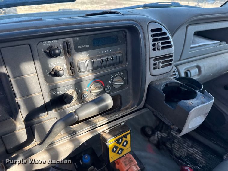 image for item FB0528 1998 GMC Sierra C3500 dump bed pickup truck