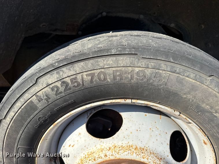 image for item FB0528 1998 GMC Sierra C3500 dump bed pickup truck