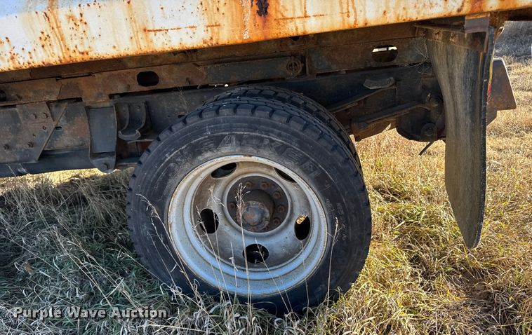 image for item FB0528 1998 GMC Sierra C3500 dump bed pickup truck