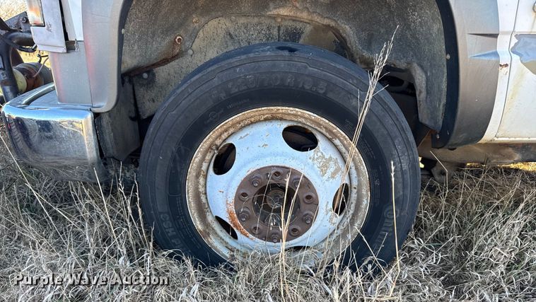 image for item FB0528 1998 GMC Sierra C3500 dump bed pickup truck