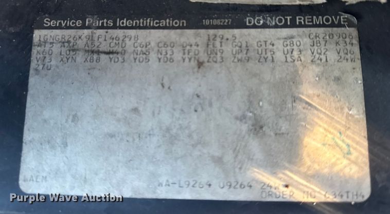 image for item FB0529 1990 Chevrolet Suburban SUV