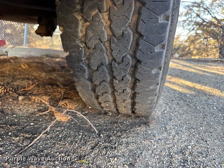 image for item FB0529 1990 Chevrolet Suburban SUV