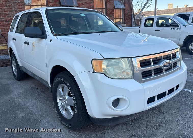 image for item FB8467 2010 Ford Escape SUV
