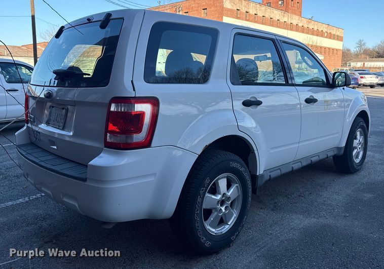 image for item FB8467 2010 Ford Escape SUV