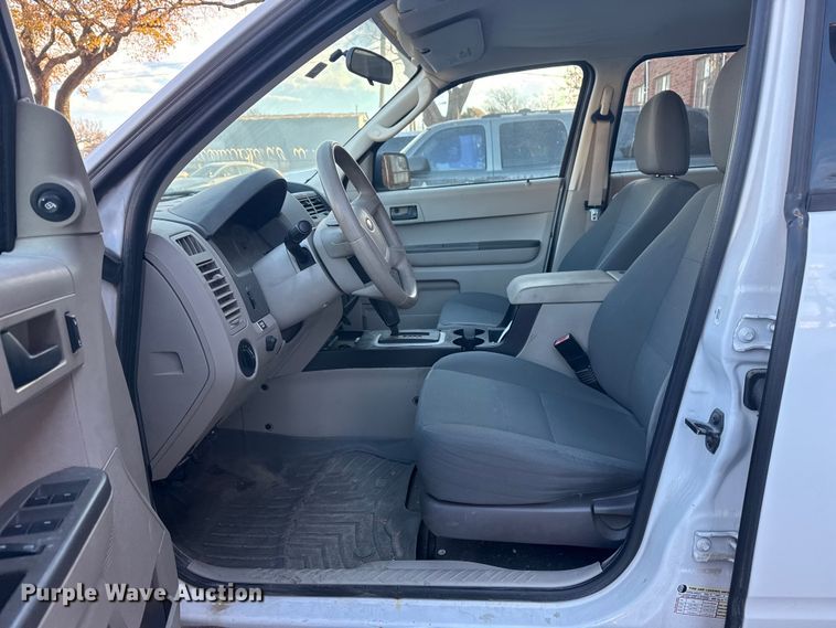 image for item FB8467 2010 Ford Escape SUV