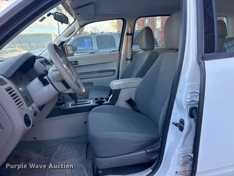 image for item FB8467 2010 Ford Escape SUV