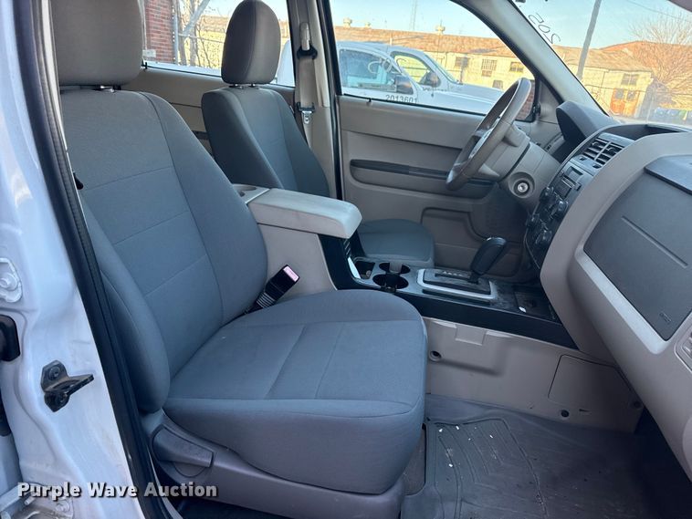 image for item FB8467 2010 Ford Escape SUV