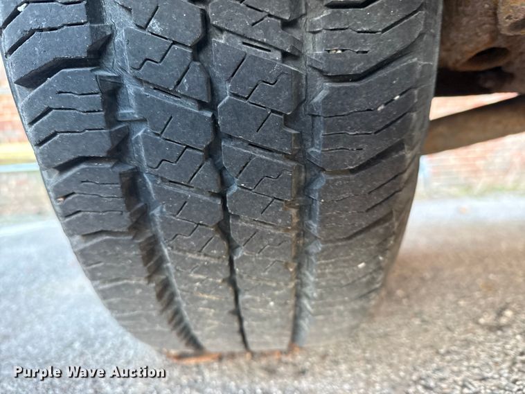 image for item FB8467 2010 Ford Escape SUV