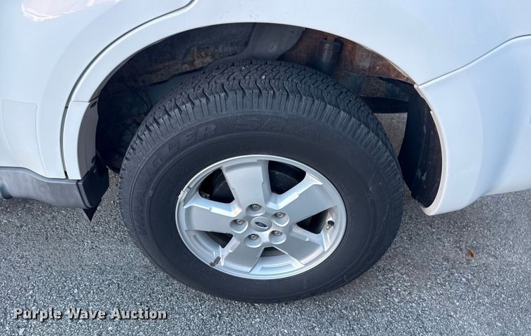 image for item FB8467 2010 Ford Escape SUV