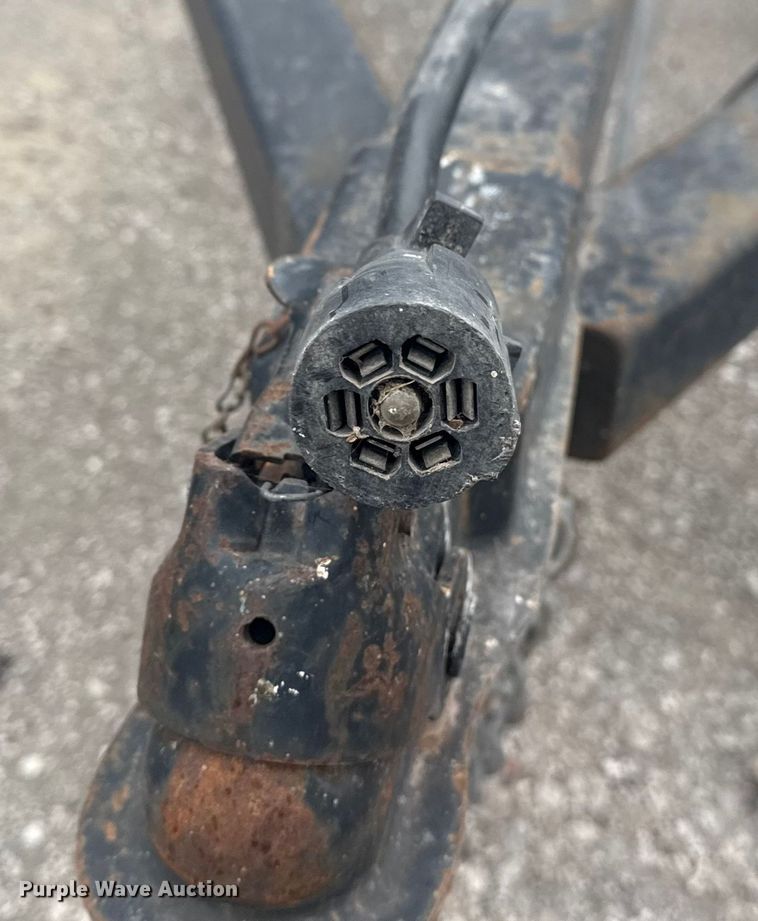 image for item FB8470 2013 Pike dumpster delivery trailer