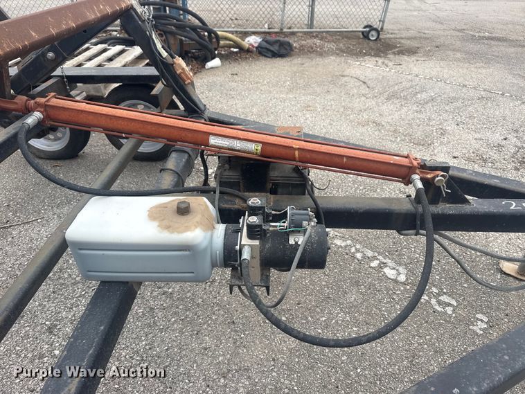 image for item FB8470 2013 Pike dumpster delivery trailer