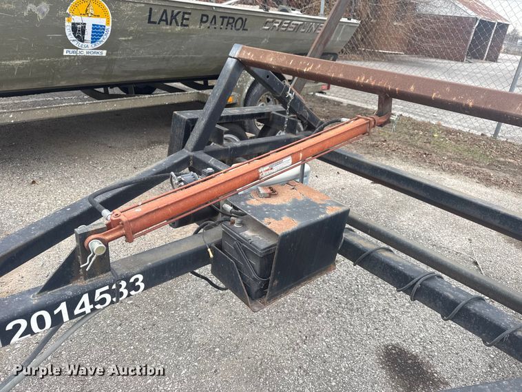 image for item FB8470 2013 Pike dumpster delivery trailer