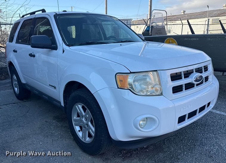 image for item FB8471 2010 Ford Escape Hybrid SUV