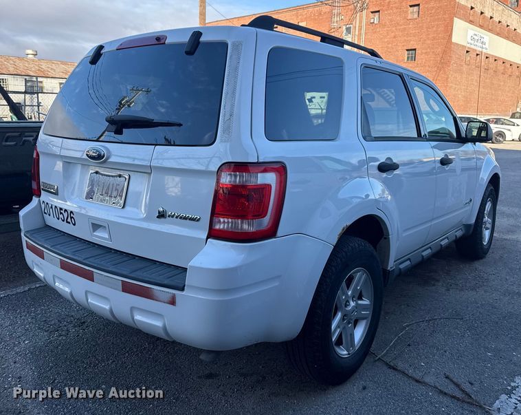image for item FB8471 2010 Ford Escape Hybrid SUV