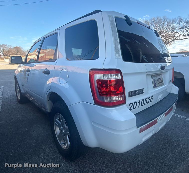 image for item FB8471 2010 Ford Escape Hybrid SUV