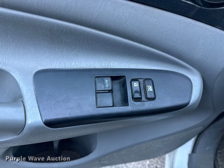 image for item FB8472 2013 Toyota Tacoma pickup truck