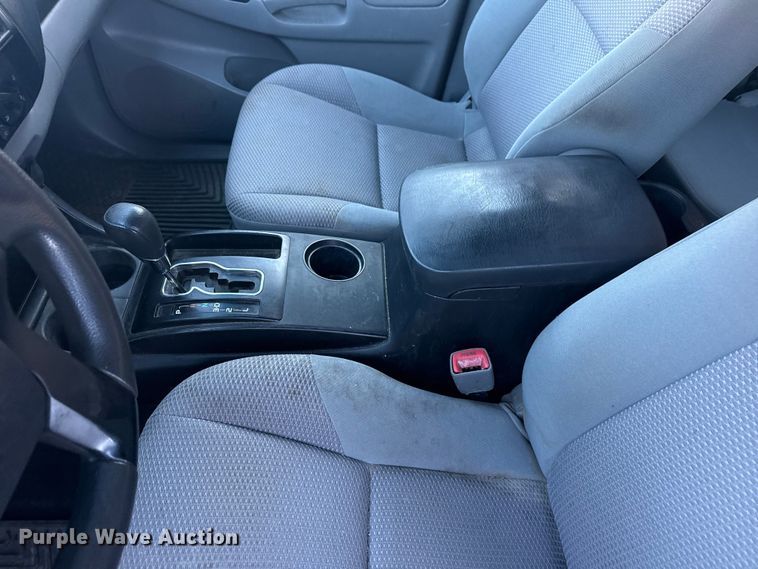 image for item FB8472 2013 Toyota Tacoma pickup truck