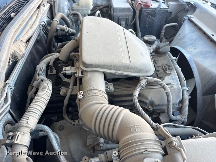 image for item FB8472 2013 Toyota Tacoma pickup truck