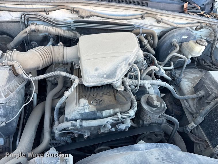 image for item FB8472 2013 Toyota Tacoma pickup truck