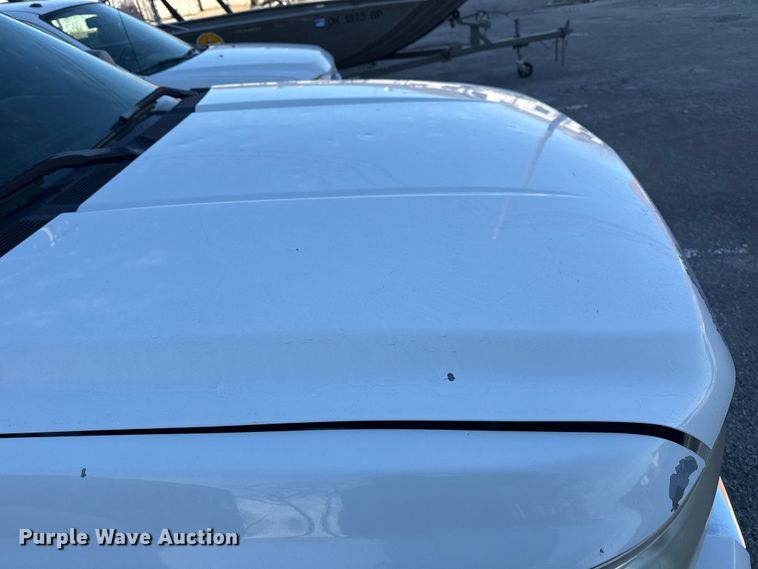 image for item FB8473 2009 Chevrolet Silverado Hybrid Crew Cab pickup truck