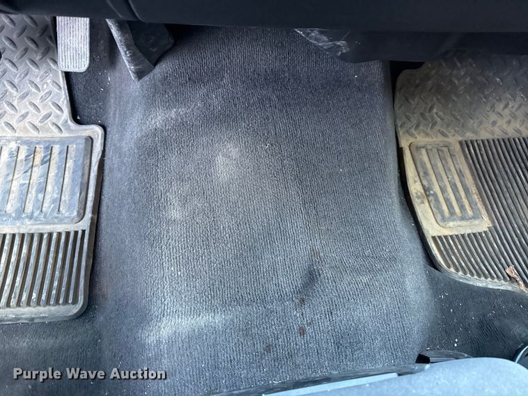 image for item FB8473 2009 Chevrolet Silverado Hybrid Crew Cab pickup truck