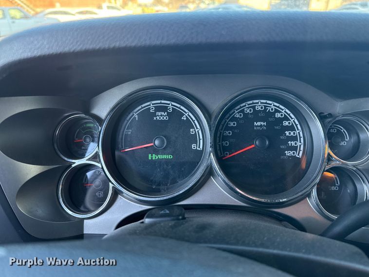 image for item FB8473 2009 Chevrolet Silverado Hybrid Crew Cab pickup truck