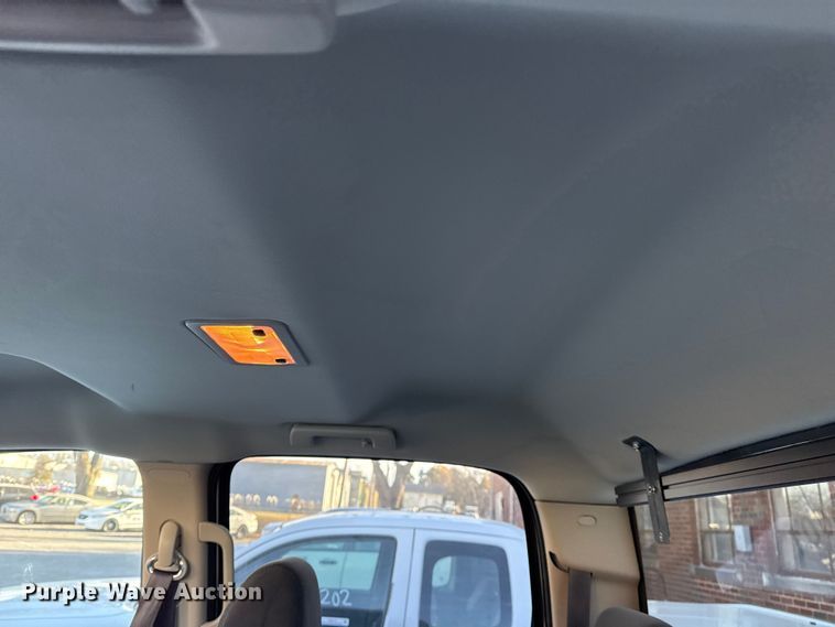 image for item FB8473 2009 Chevrolet Silverado Hybrid Crew Cab pickup truck