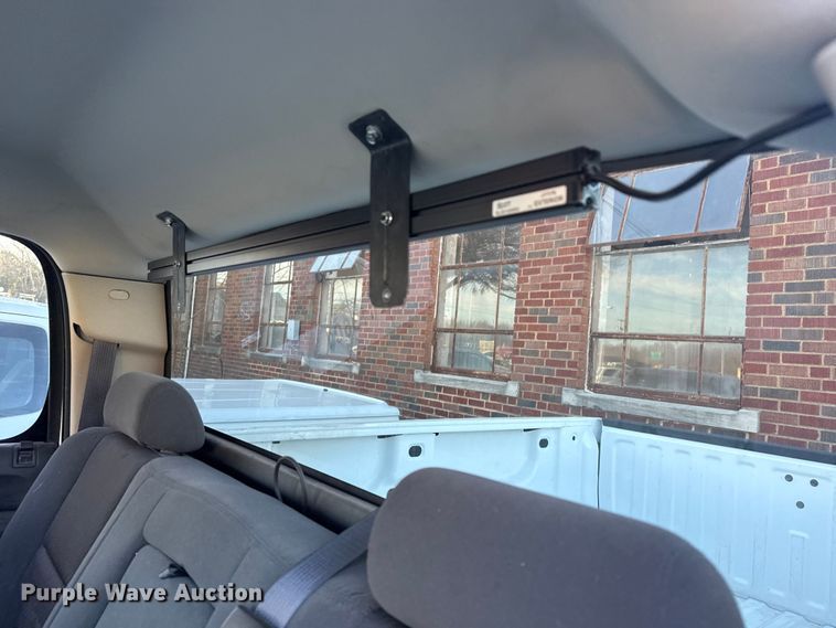 image for item FB8473 2009 Chevrolet Silverado Hybrid Crew Cab pickup truck