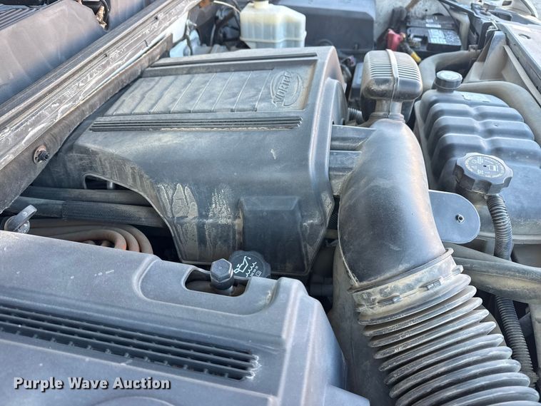 image for item FB8473 2009 Chevrolet Silverado Hybrid Crew Cab pickup truck