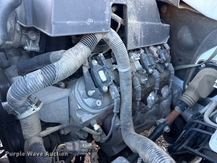 image for item FB8473 2009 Chevrolet Silverado Hybrid Crew Cab pickup truck