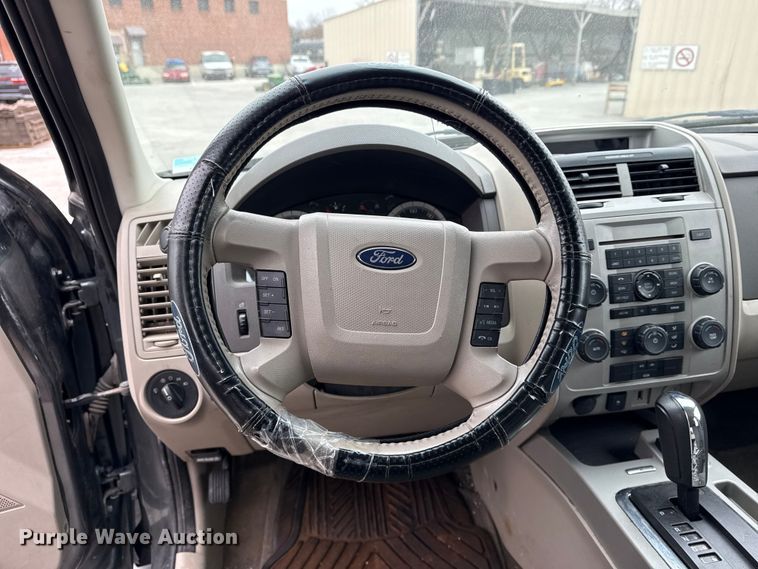 image for item FB8474 2009 Ford Escape Hybrid SUV