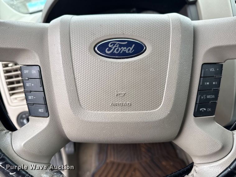 image for item FB8474 2009 Ford Escape Hybrid SUV