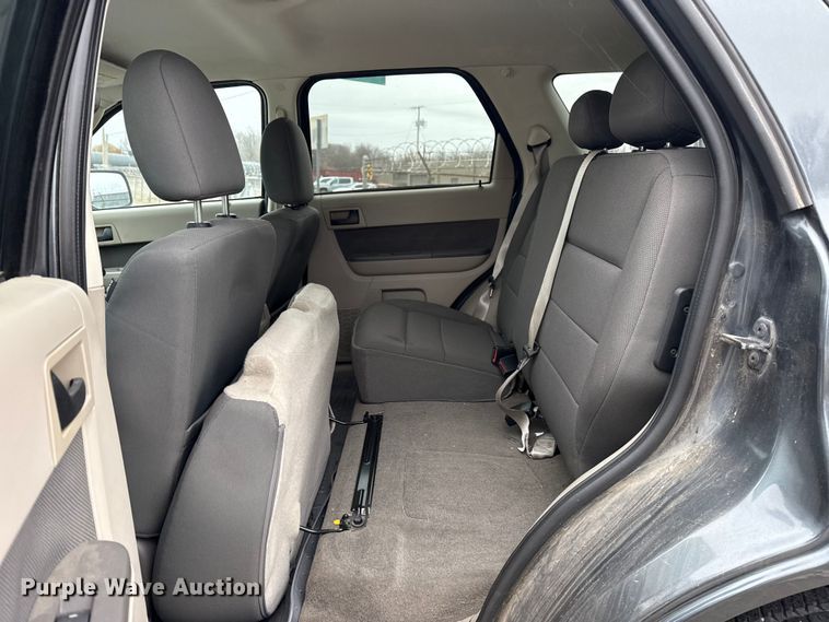 image for item FB8474 2009 Ford Escape Hybrid SUV