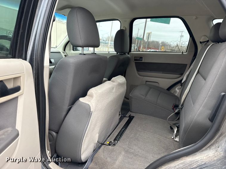 image for item FB8474 2009 Ford Escape Hybrid SUV