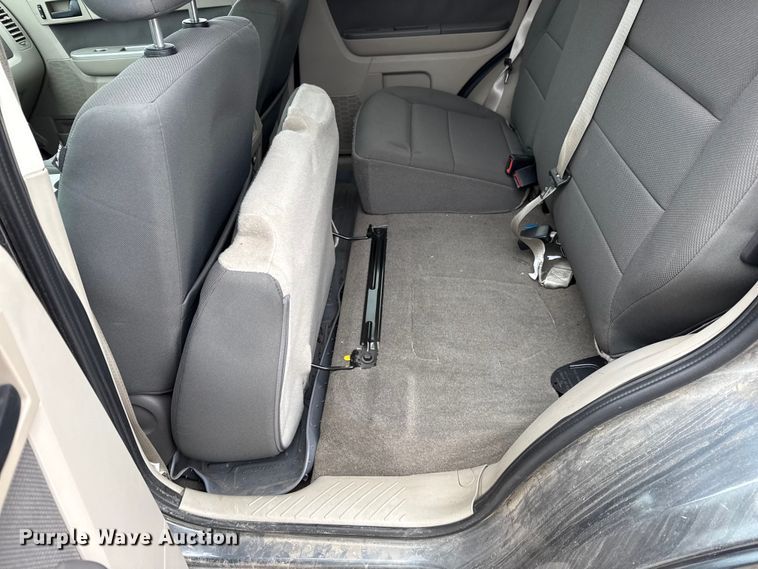 image for item FB8474 2009 Ford Escape Hybrid SUV