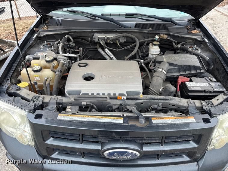 image for item FB8474 2009 Ford Escape Hybrid SUV
