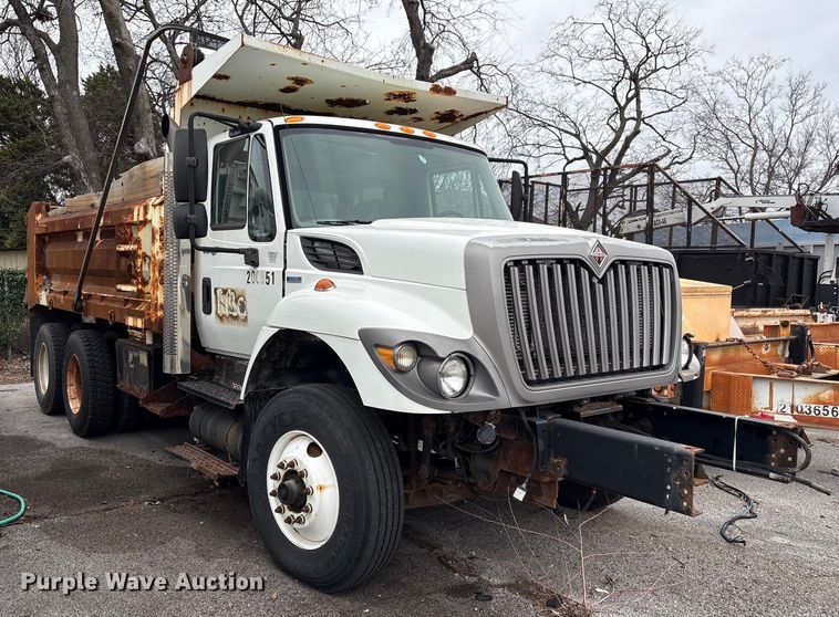 image for item FB8475 2009 International WorkStar 7400 dump truck