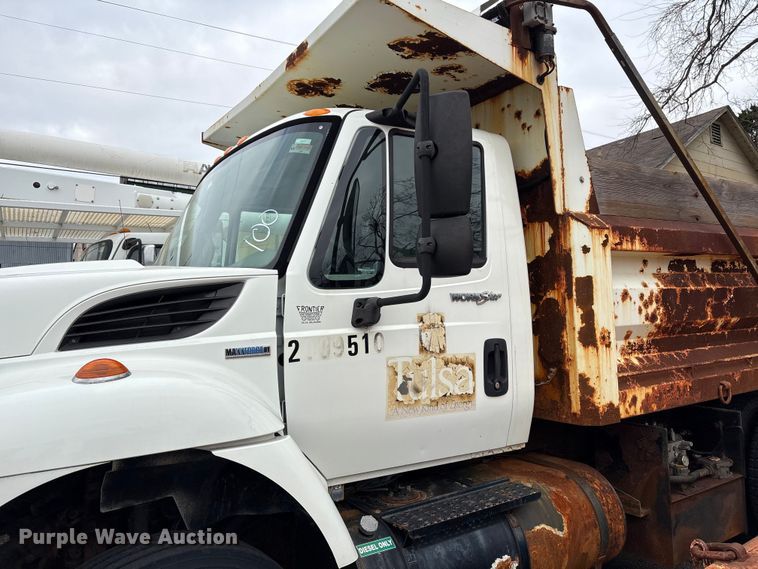 image for item FB8475 2009 International WorkStar 7400 dump truck