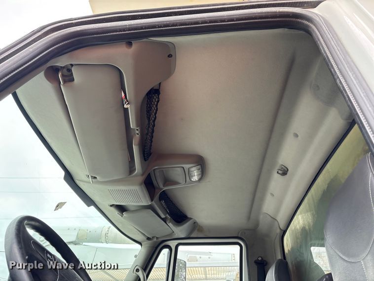 image for item FB8475 2009 International WorkStar 7400 dump truck