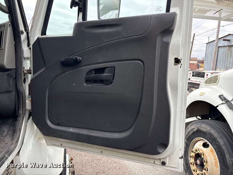 image for item FB8475 2009 International WorkStar 7400 dump truck