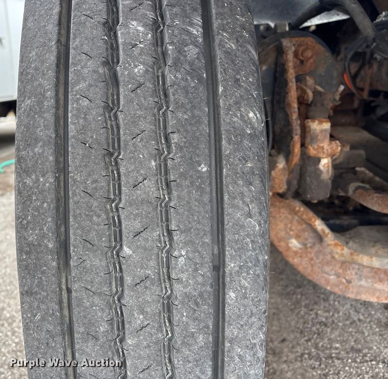 image for item FB8475 2009 International WorkStar 7400 dump truck