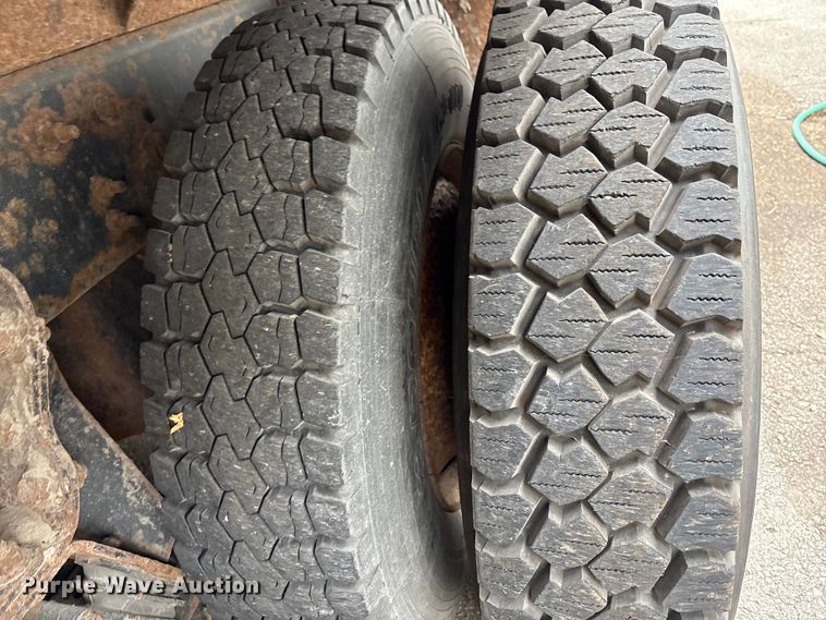 image for item FB8475 2009 International WorkStar 7400 dump truck