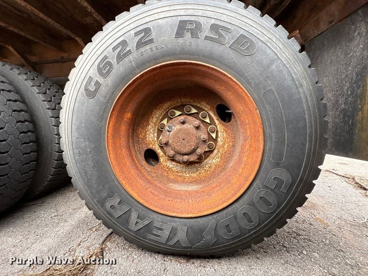 image for item FB8475 2009 International WorkStar 7400 dump truck